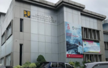 Gedung Balai Wilayah Sungai Sumatera V Padang yang menjadi sorotan terkait transparansi anggaran publikasi.