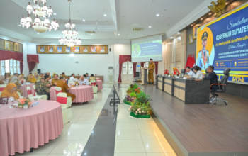 Gubernur Sumbar Mahyeldi Ansharullah bersama Wakil Menteri Kesehatan RI Benjamin Paulus Octavianus dalam Rakor Eliminasi TBC di Auditorium Gubernuran Sumbar