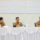 Bupati Pasaman memimpin rapat evaluasi kinerja OPD di kantor bupati