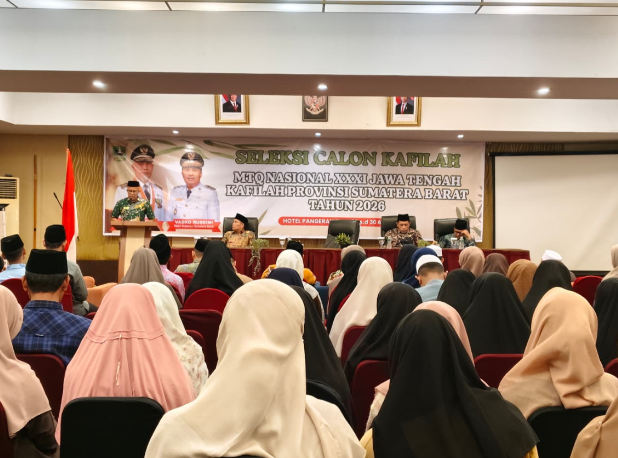 Peserta seleksi kafilah MTQ Sumbar mengikuti penilaian