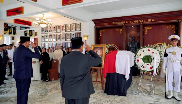 Prabowo Beri Penghormatan Terakhir bagi Ryamizard Ryacudu