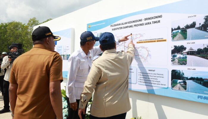 Prabowo Resmikan 1.151 Km Jalan Daerah, Tak Boleh Ada Daerah Tertinggal