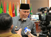Gubernur Mahyeldi menjelaskan Sukuk Sumbar sebagai pembiayaan alternatif pembangunan daerah