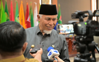 Gubernur Mahyeldi menjelaskan Sukuk Sumbar sebagai pembiayaan alternatif pembangunan daerah