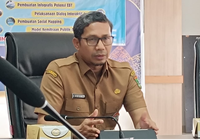 Kepala Dinas ESDM Sumbar Helmi Heriyanto menjelaskan aturan pengecekan STNK BBM subsidi di SPBU