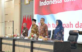 Sekda Sumbar Arry Yuswandi menghadiri Rakor Pengawasan Pelayanan Publik bersama Ombudsman RI di Padang