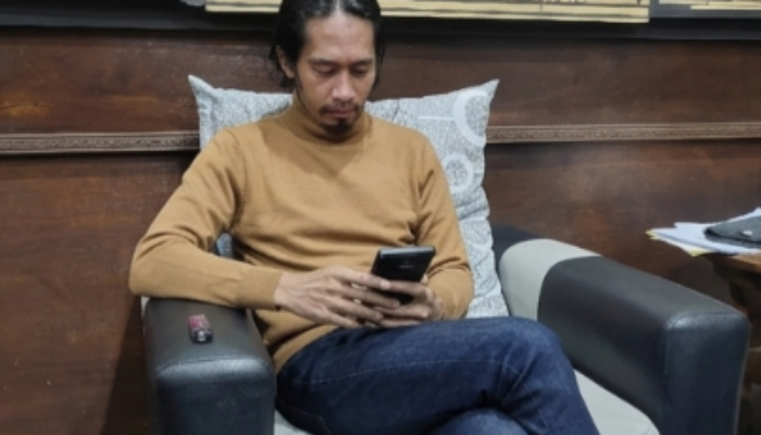 Jaksa dan Polri Bugil di Tengah Jalan