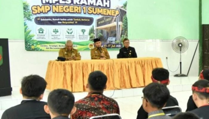 Bupati Sumenep Sidak Mendadak di SMPN1 Sumenep Guna Memastikan Kegiatan Sesuai Konsep MPLS