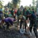 Satgas TMMD dan Warga, Bersatu Membangun Desa