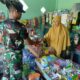 Kebahagiaan Bu Siti di Pagi Hari, Dapat Dukungan TNI