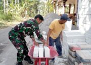 Otot Satgas dan Warga Menyatu untuk Angkat Herbel demi RTLH di Desa Cukil