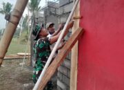Satgas dan Warga Rehabilitasi WC Umum di Desa Cukil