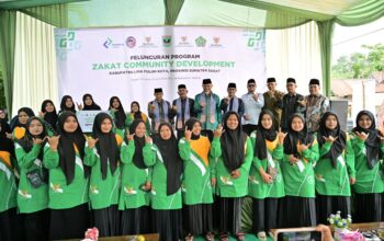 Gubernur Sumbar Mahyeldi meluncurkan Program Kampung Zakat Ampalu di Kabupaten Lima Puluh Kota.