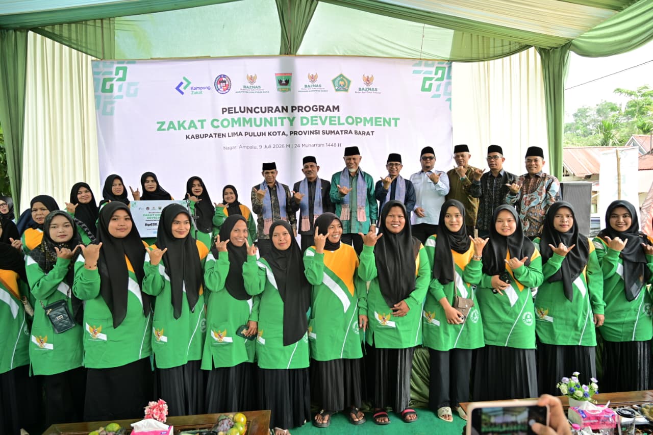 Gubernur Sumbar Mahyeldi meluncurkan Program Kampung Zakat Ampalu di Kabupaten Lima Puluh Kota.