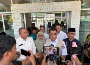 Dirjen Polpum Kemendagri Akmal Malik bersama jajaran Kesbangpol Sumbar dan Densus 88 mengunjungi MAN 3 Padang untuk memastikan situasi keamanan tetap kondusif.