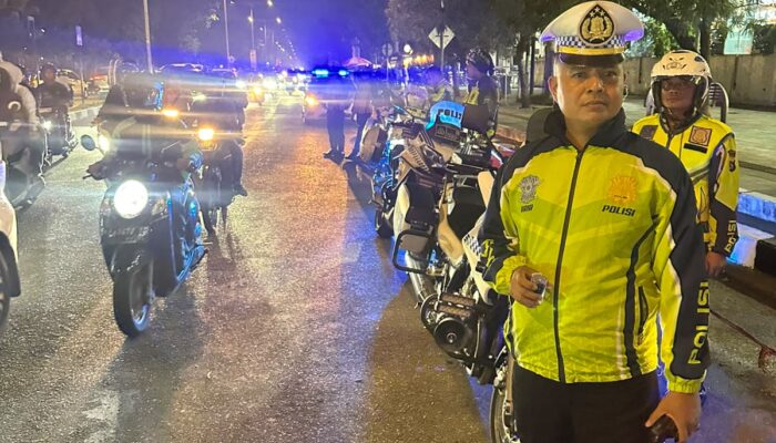 Blue Light Patrol Warnai Malam Minggu di Padang, Satlantas Siaga Urai Kepadatan Lalu Lintas