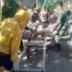 Di Antara Deru Mesin Bekerja dan Sebuah Gerobak Tua