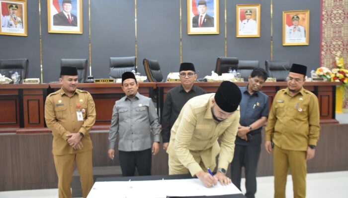 DPRD Padang Tutup Masa Sidang III, Ranperda Pengelolaan Sampah Jadi Prioritas Berikutnya