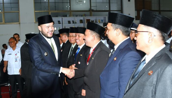 Fadly Amran Lantik 234 Pejabat Pemko Padang, Tekankan Kerja Efektif dan Inovatif