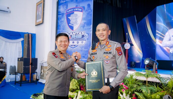 Kombes Reza Chairul Akbar Sidiq Raih Pin Emas Kapolri pada Peringatan HUT Lantas ke-71