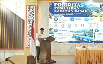 Gubernur Mahyeldi membuka rapat koordinasi percepatan pemulihan pascabencana Sumatera Barat di Bukittinggi