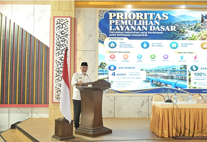 Gubernur Mahyeldi membuka rapat koordinasi percepatan pemulihan pascabencana Sumatera Barat di Bukittinggi
