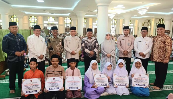 600 Pelajar Padang Terima Reward Subuh Mubarokah Smart Surau