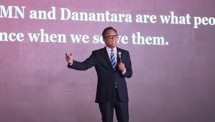 CX100 Award 2026: Dony Oskaria Dorong BUMN Tingkatkan Kualitas Pelayanan