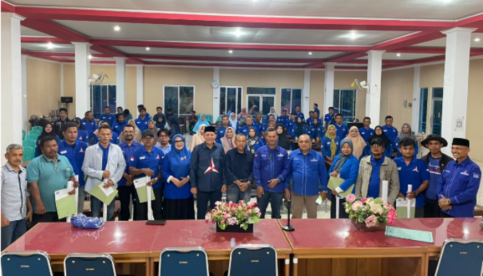 Kukuhkan 9 DPRt di Dapil 1 Lubuk Sikaping, Sabar AS: Demokrat Punya Sumber Daya Partai yang Kuat