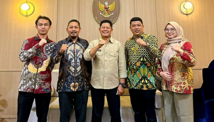 Ketemu Wamenkop di Jakarta, Bupati Pasaman Welly Suhery Klaim Pihaknya Bergerak Cepat Wujudkan KDKMP